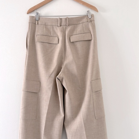 Aritzia Babaton Spotlight Cargo Pant high rise 
Straight Leg - Picture 9 of 16